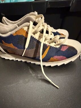 Nike Kids Navy Multicolor Patterned Lace-Up Sneakers